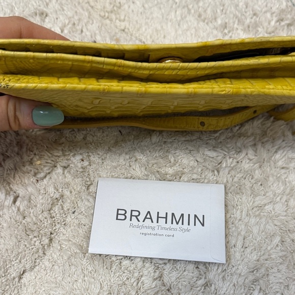 🐊Brahmin Yellow Croc-Embossed Crossbody Bag - Picture 5 of 10